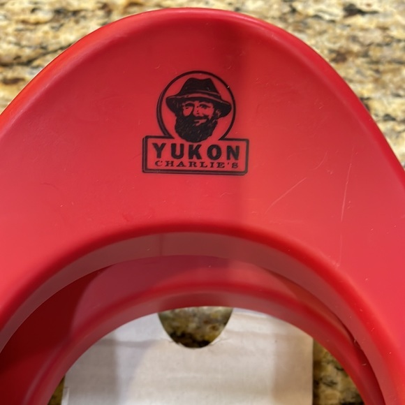 NWT Yukon Charlie’s Junior Snow Shoes for male or female - Picture 6 of 7